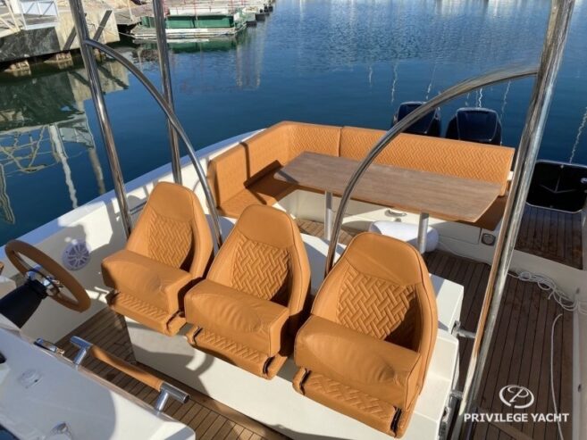 Prua Al Vento Hurucan 9.8 – Twin Engine