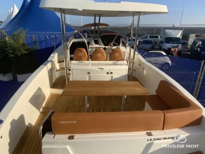 Prua Al Vento Hurucan 9.8 – Twin Engine