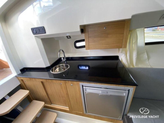 Prua Al Vento Hurucan 9.8 – Twin Engine