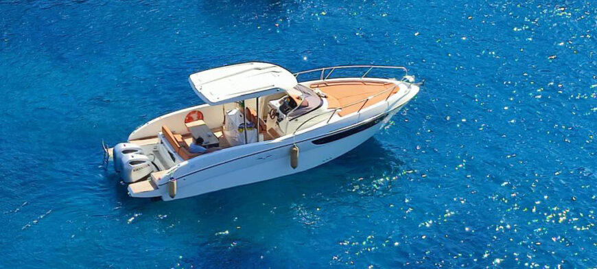 Prua Al Vento Hurucan 9.8 – Twin Engine