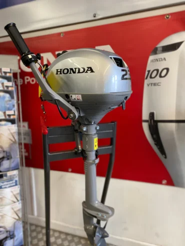 Honda Marine Outboard | 2.3HP | Long Shaft | Tiller