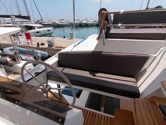 FOUNTAINE PAJOT TANNA 47