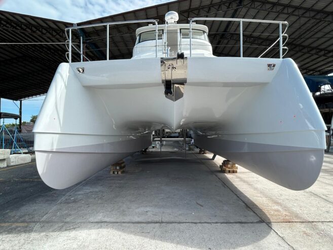 Long Range Power Catamarans-13m