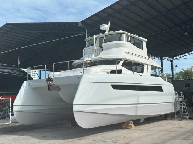 Long Range Power Catamarans-13m