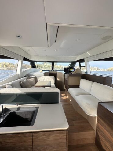 Ferretti 500