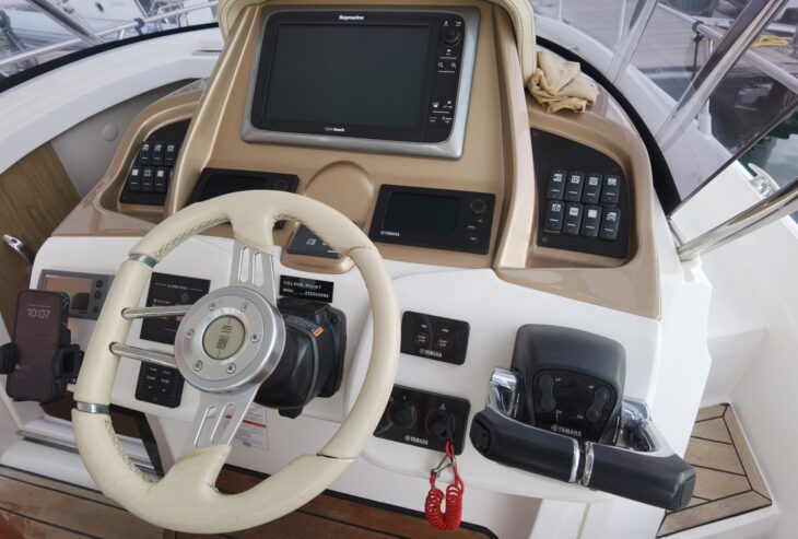 Sessa Marine Key Largo 34